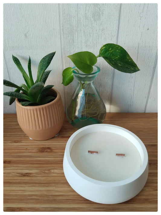 Vela aroma castaña en cuenco de yeso con mechas de madera «Susurro de roble» [Refugio Interior]