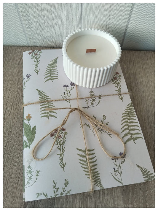 Vela aroma castaña en cuenco de yeso con mecha de madera «Crepitar de calma» [Refugio Interior]