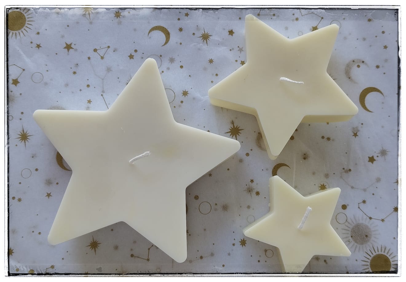 [Rutas de libertad] Estrellas color amarillo «Brújula de luz»