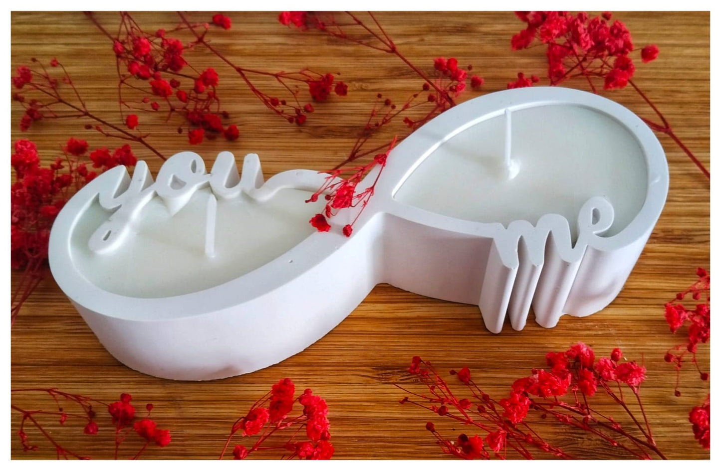[Latidos de Cera] Vela de yeso aroma canela «Infinito compartido»