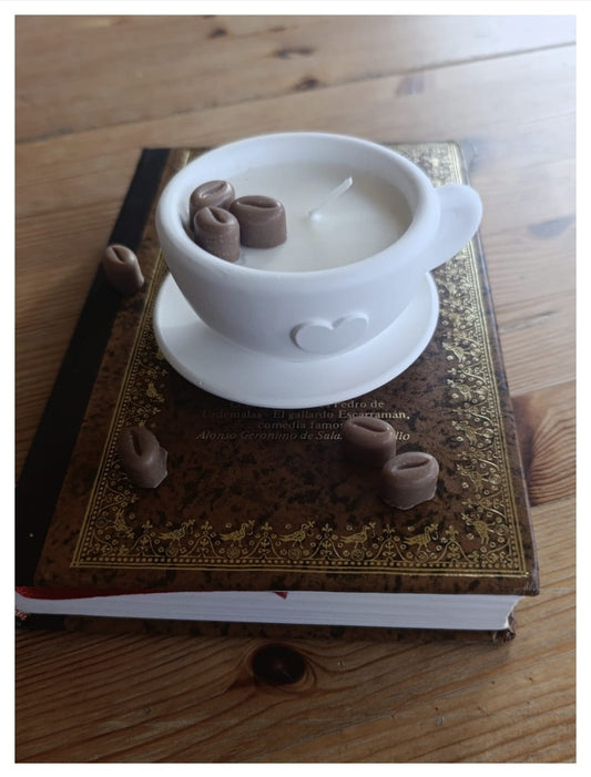 Vela en taza decorativa «Café con amor» [Refugio Interior]